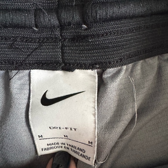 Nike 3pc basketball shorts - Picture 10 of 12